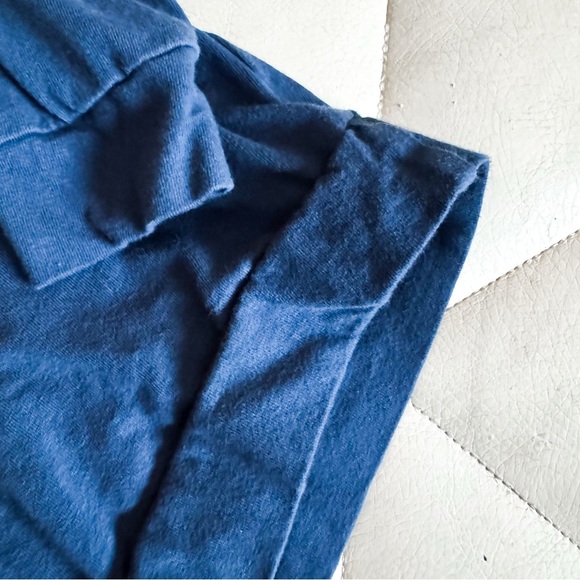 Kate Quinn • Long Sleeved Shirt - Picture 3 of 4